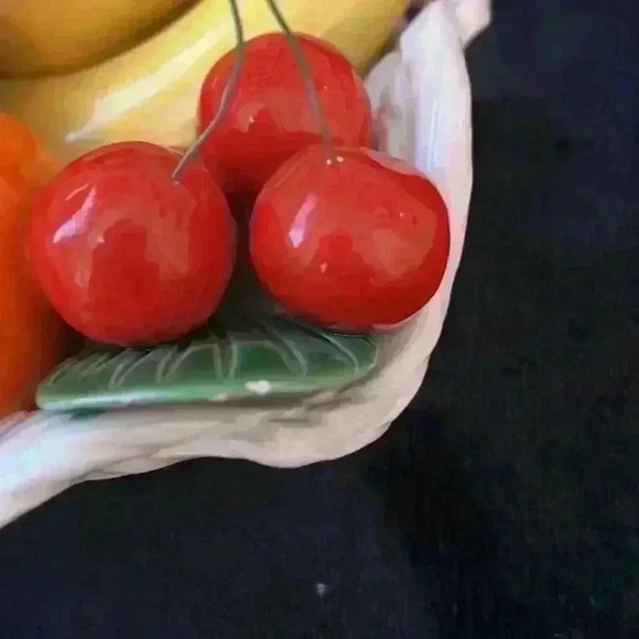 Vintage Italian ceramic wicker basket  with fruit - Picture 8 of 10